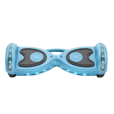 Música de meninas tocando todo o terreno Hoverboard Go Cart com tipo eletrônico inteligente e velocidade máxima 30km / h