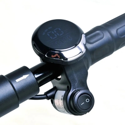 Potente Scooter Elétrico Dual Motor de 6000w para Adultos 95km/60miles Velocidade até 80km/H 50mph Ângulo de subida dobrável 30