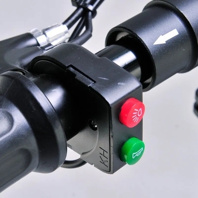 Potente Scooter Elétrico Dual Motor de 6000w para Adultos 95km/60miles Velocidade até 80km/H 50mph Ângulo de subida dobrável 30