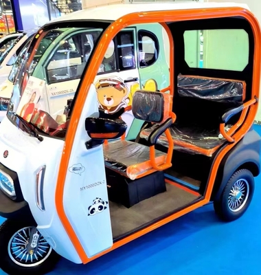 Triciclo elétrico semicerrado com motor de 1000 W com quilometragem e benefício de condução ≥ 90 km