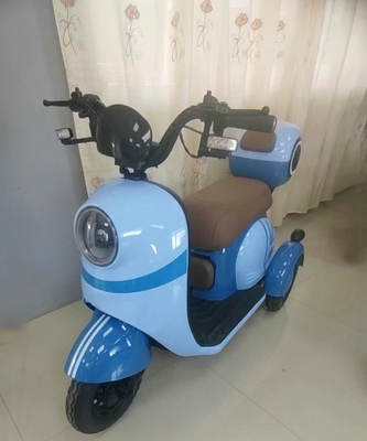 Triciclo elétrico compacto e confortável para viagens de curta distância 5-7h Tempo de carga