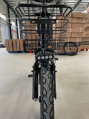 Bicicletas elétricas recreativas para adultos 2024 26*3&quot; Largura do pneu Scooters elétricos e alimentação