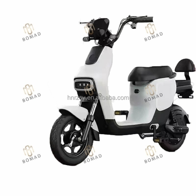 Scooter de bicicleta elétrica Moped com 1480 * 360 * 830mm 48V Voltagem