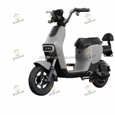Scooter de bicicleta elétrica Moped com 1480 * 360 * 830mm 48V Voltagem
