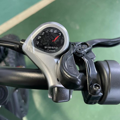 2024 Bicicleta elétrica com estrutura de liga de alumínio e bateria de lítio de longa duração