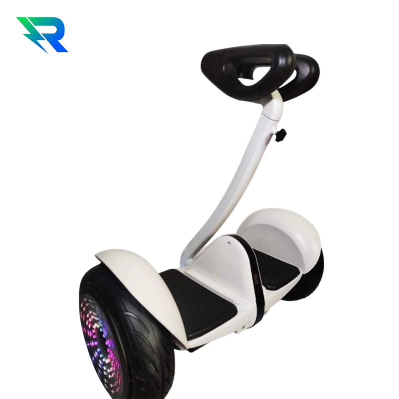 8 polegadas LED Light Electric Self Balancing Scooter Go Kart Handle com motor sem escovas de 350W e bateria de lítio de 36V